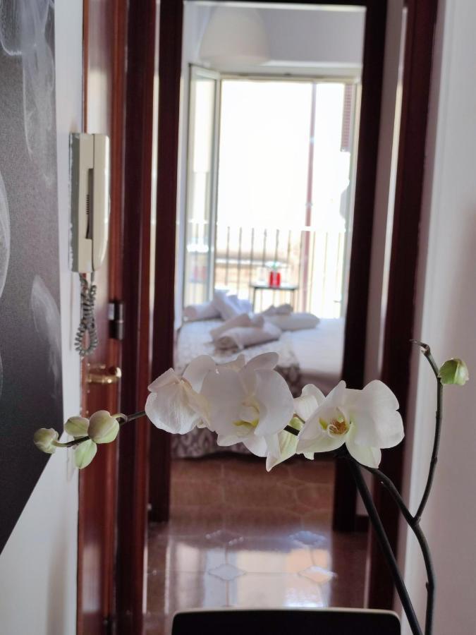 Casa Vacanze U Curtigghiu เชฟาลู ภายนอก รูปภาพ