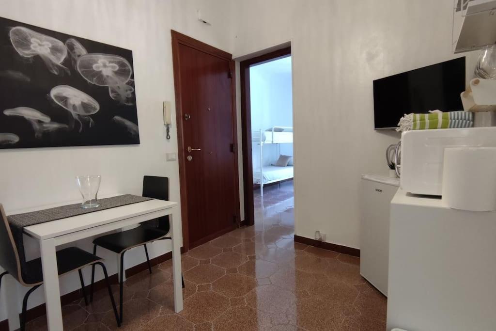 Casa Vacanze U Curtigghiu เชฟาลู ภายนอก รูปภาพ