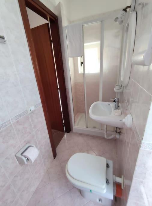 Casa Vacanze U Curtigghiu เชฟาลู ภายนอก รูปภาพ