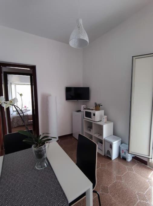 Casa Vacanze U Curtigghiu เชฟาลู ภายนอก รูปภาพ