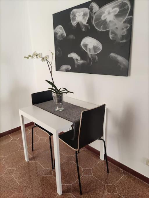 Casa Vacanze U Curtigghiu เชฟาลู ภายนอก รูปภาพ