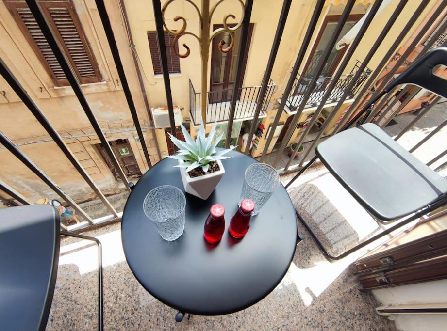 Casa Vacanze U Curtigghiu เชฟาลู ภายนอก รูปภาพ